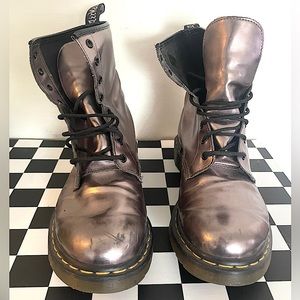 Dr Martens Women’s 1460 Pewter Metallic 8-Eye Boots